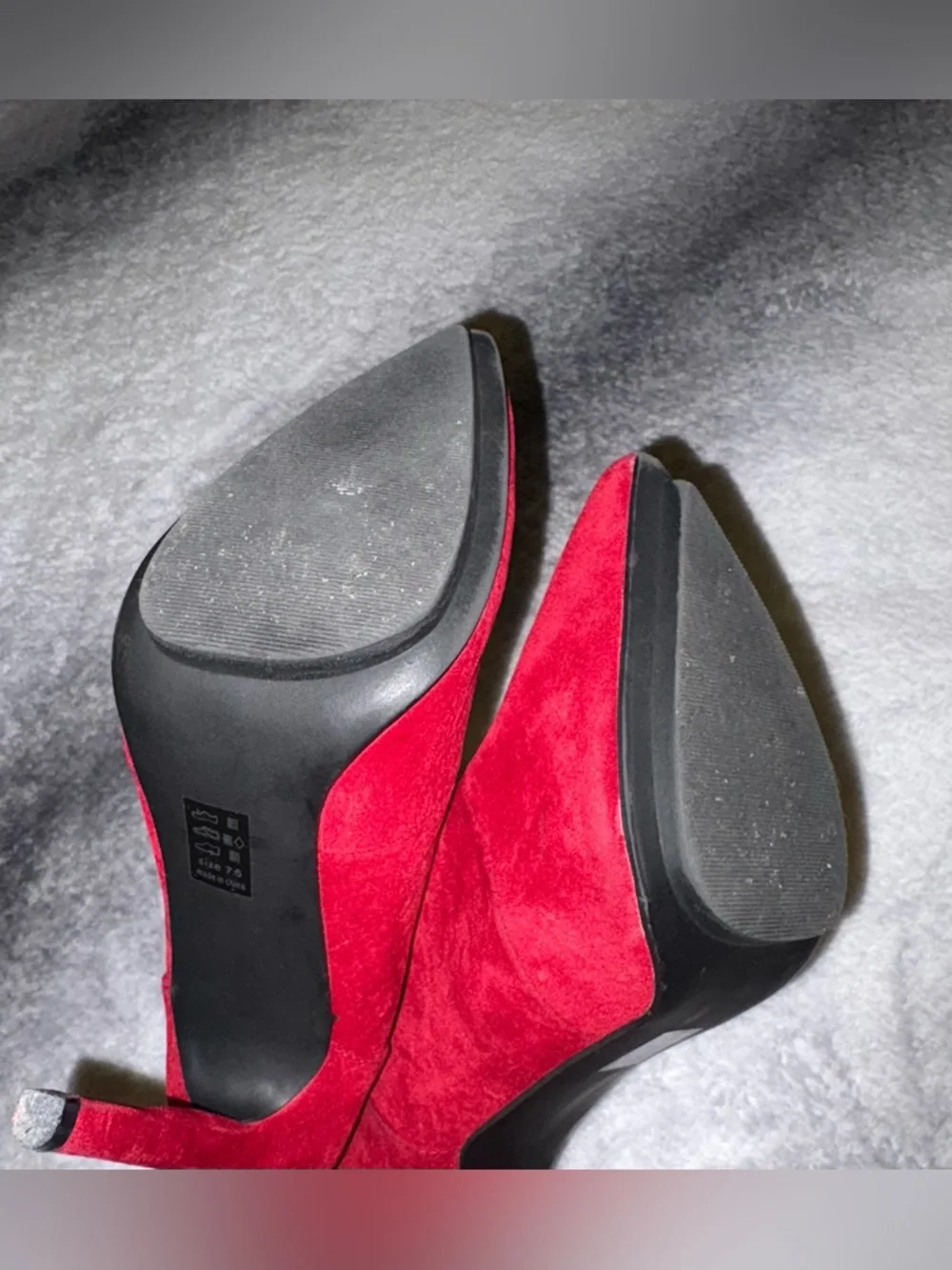 Michael Antonio Red Faux‎ Suede Velvet Front Zip Stiletto Ankle Booties Size 7.5